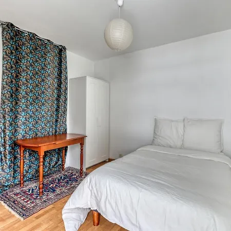 Apartment 3 Bedroom With Balconies