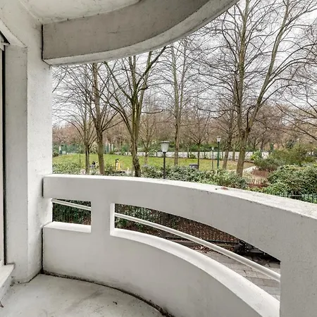 3 Bedroom With Balconies * Paris